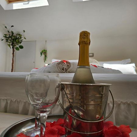 La Mansarda Suite Беневенто Екстер'єр фото